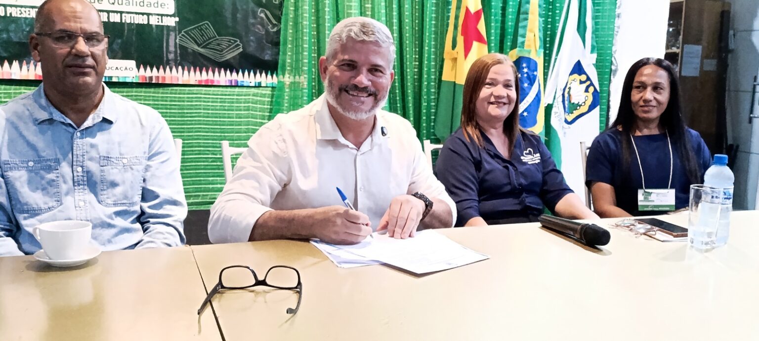 Prefeito Sérgio Lopes anuncia reajuste de 8% para o magistério e projeta expansão do ensino integral