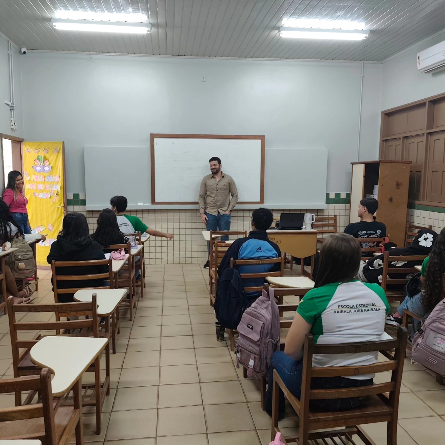 Escola de Ensino Integral Kairala José Kairala celebra aula inaugural do curso técnico em Enfermagem e fortalece educação profissional em Brasiléia