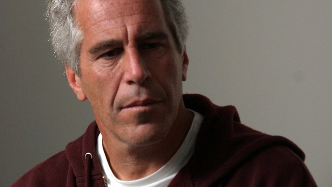 Jeffrey Epstein financiou modelos brasileiras e avisou dias antes sobre sua prisão; MPF apura citação em Natal