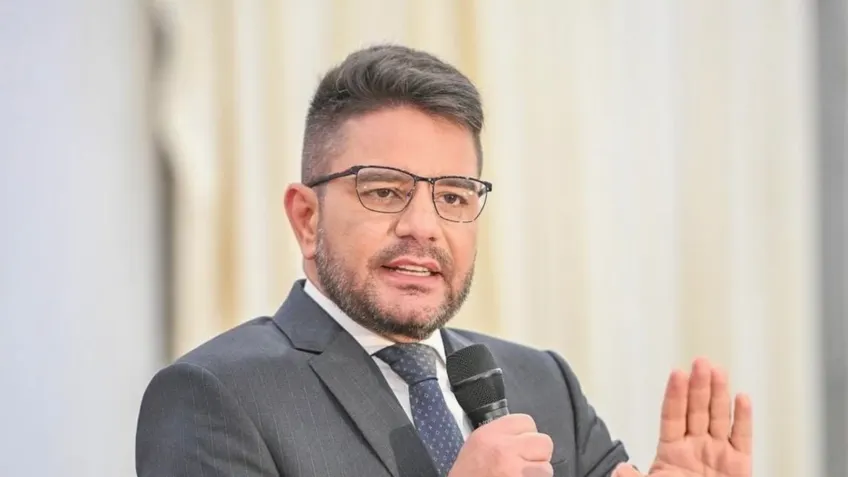 Pesquisa Revela Gladson Cameli em Primeiro Lugar na Disputa pelo Senado no Acre