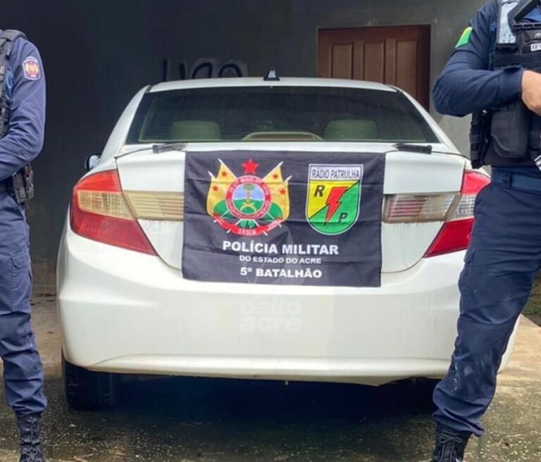 <strong>Ação integrada recupera carro com registro de furto/roubo em residência no bairro Leonardo Barbosa, em Brasiléia</strong>