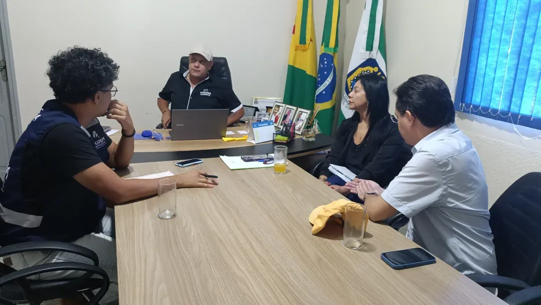 <strong>EPITACIOLÂNDIA NO MAPA DO DESENVOLVIMENTO: PREFEITO INTERINO E FÓRUM EMPRESARIAL DISCUTEM PROJETO DE FERROVIA BIOCEÂNICA</strong>