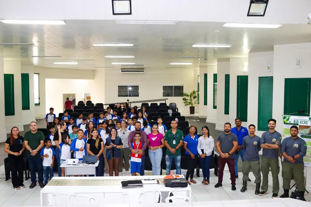 <strong>Prefeitura de Brasiléia promove palestra de conscientização sobre o uso responsável da água</strong>