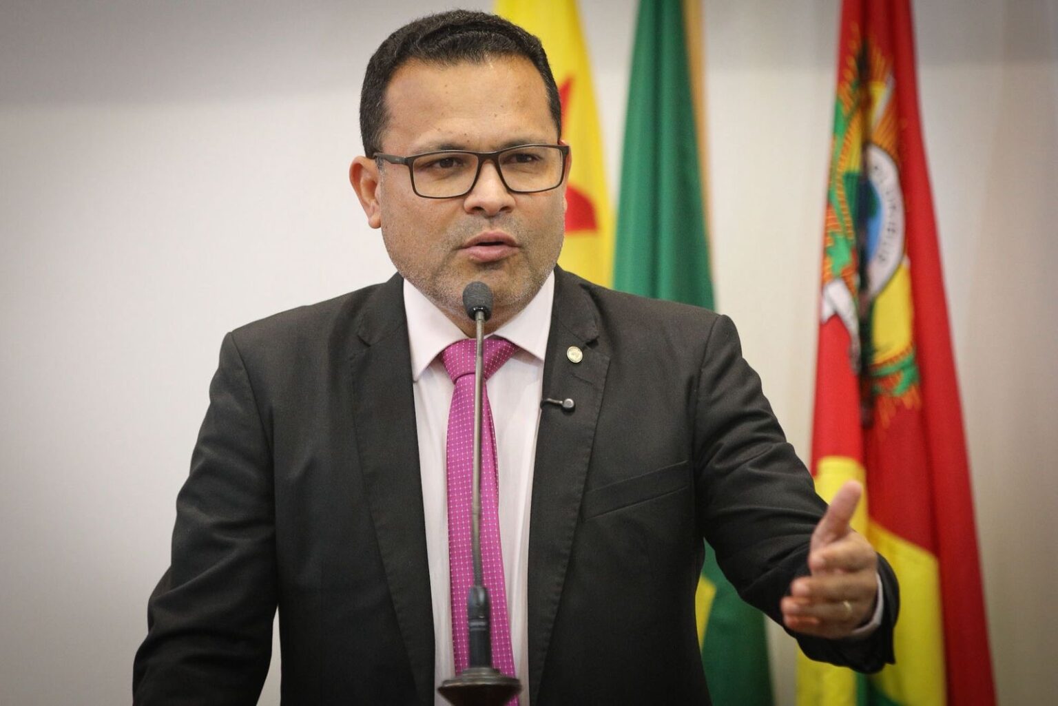 Tadeu Hassem destaca atuação do Deracre e cobra melhorias em ramais de Plácido de Castro