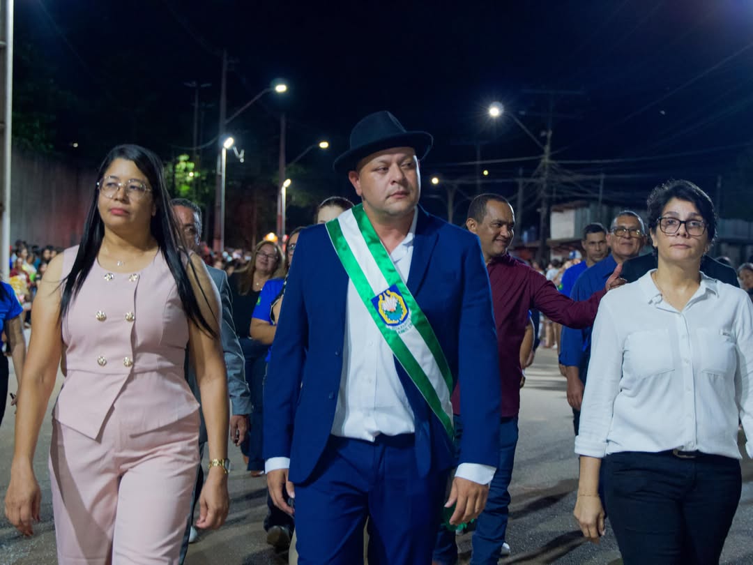 <strong>Epitaciolândia celebra 34 anos com desfile cívico histórico e grande participação popular</strong>