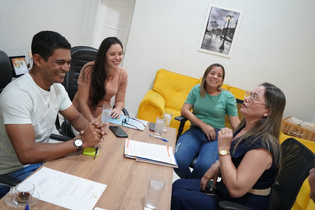 Câmara Municipal de Brasiléia Reforça Compromisso com a Educação em Visita Institucional