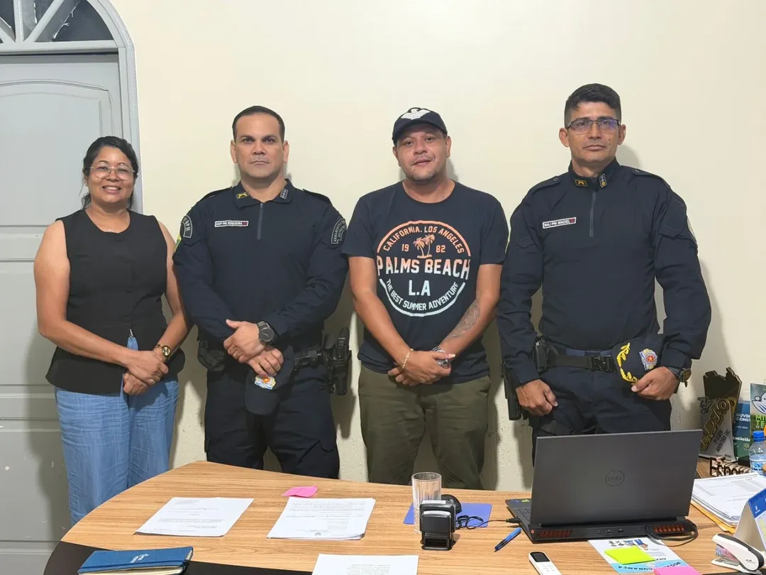 <strong>PREFEITO SÉRGIO MESQUITA RECEBE NOVO COMANDANTE DA PM PARA ALINHAR ESTRATÉGIAS EM EPITACIOLÂNDIA</strong>