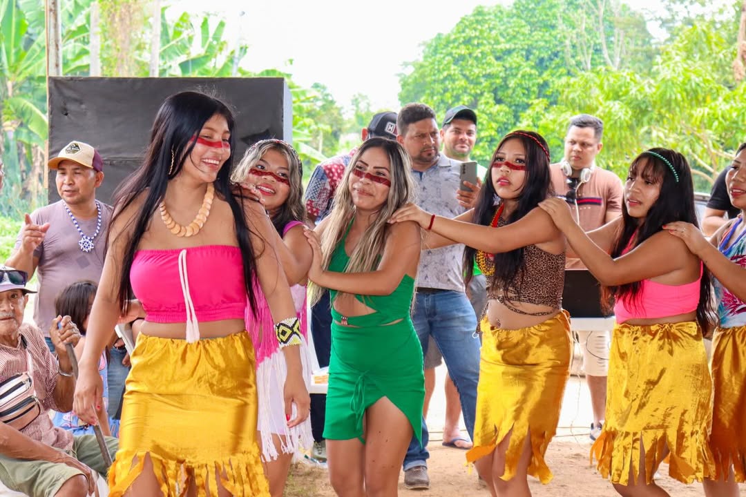 <strong>IDENTIDADE E RESISTÊNCIA: BRASILÉIA CELEBRA O DIA DOS POVOS ORIGINÁRIOS COM FESTA E REFLEXÃO NO BAIRRO 28 DE MAIO</strong>