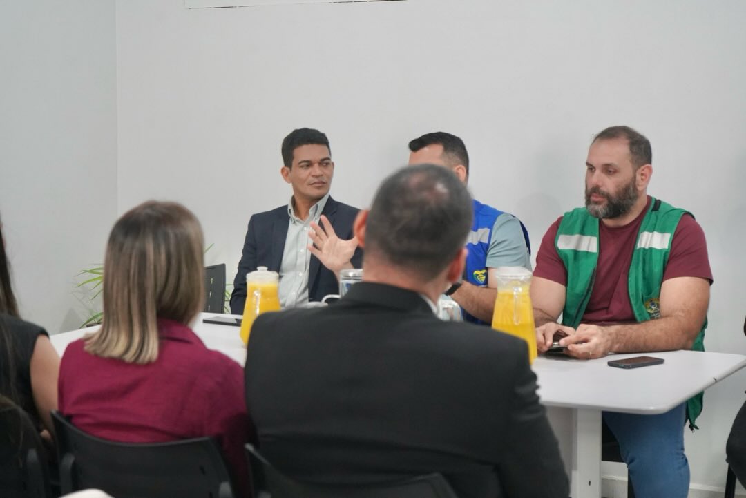 PODER LEGISLATIVO DE BRASILÉIA BUSCA ALINHAMENTO E MELHORIAS JUNTO À SECRETARIA MUNICIPAL DE SAÚDE