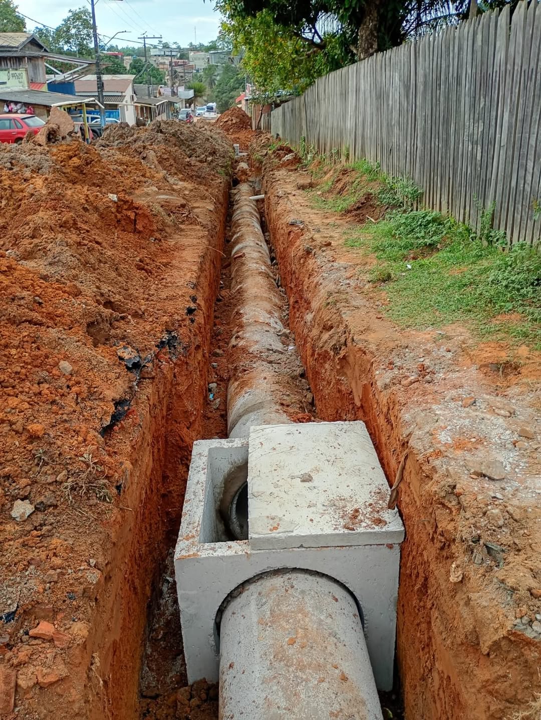 <strong>DRENAGEM NA RUA 25 DE DEZEMBRO REFORÇA INVESTIMENTOS EM INFRAESTRUTURA NO BAIRRO JOSÉ HASSEM</strong>