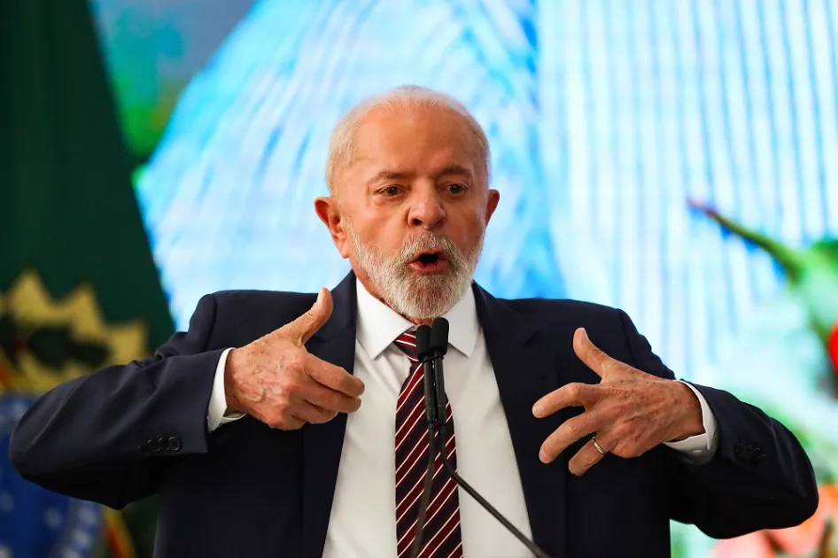 Justiça manda governo suspender propaganda paga sobre fim da escala 6×1