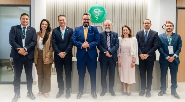 Senador Alan Rick busca flexibilização no CFM para internato médico no Acre