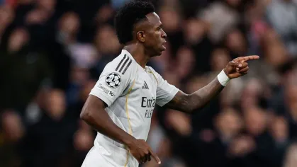 <strong>REAL MADRID OFICIALIZA A RENOVAÇÃO DE CONTRATO DE VINI JR. ATÉ 2032</strong>