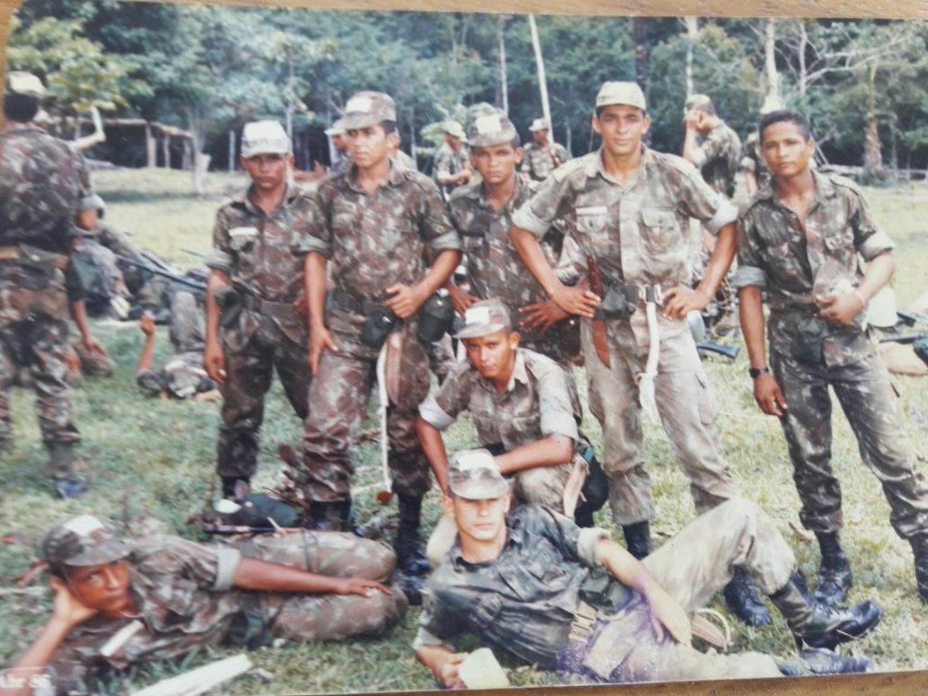Veteranos do Exército de 1986 se reencontram após 40 anos em confraternização no Alto Acre