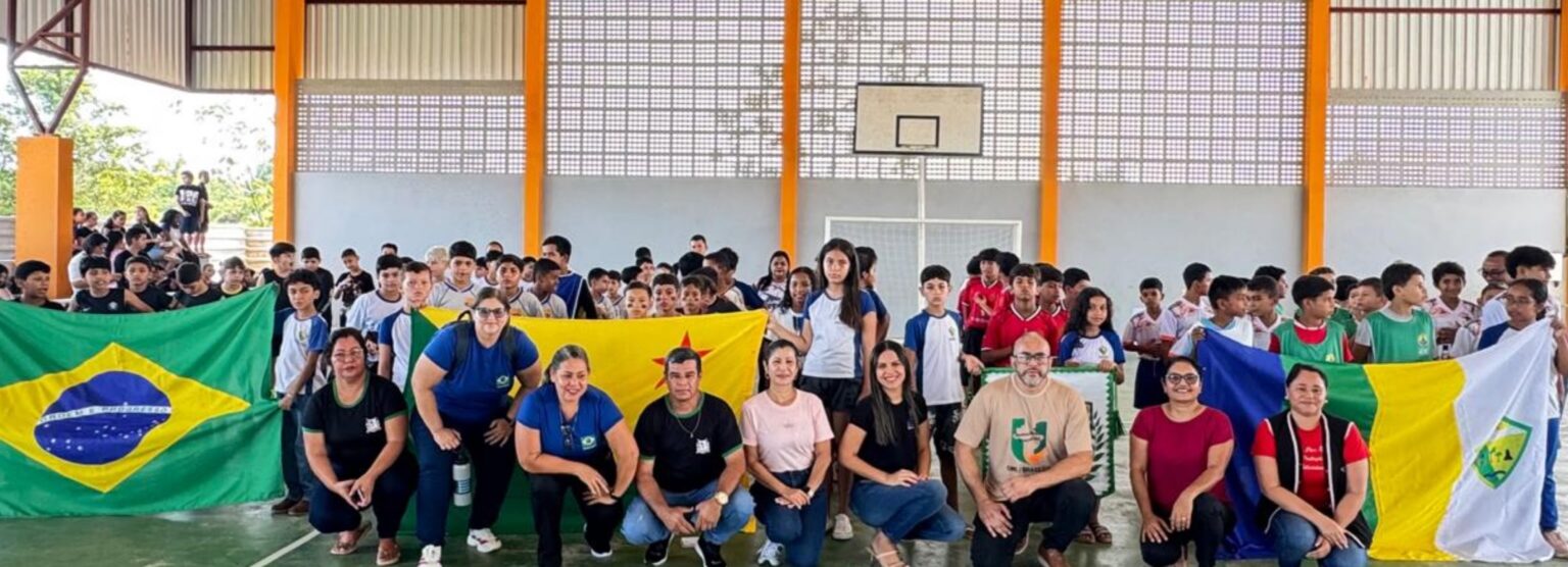 Escolas promovem interclasse de futsal e incentivam integração entre estudantes em Brasiléia